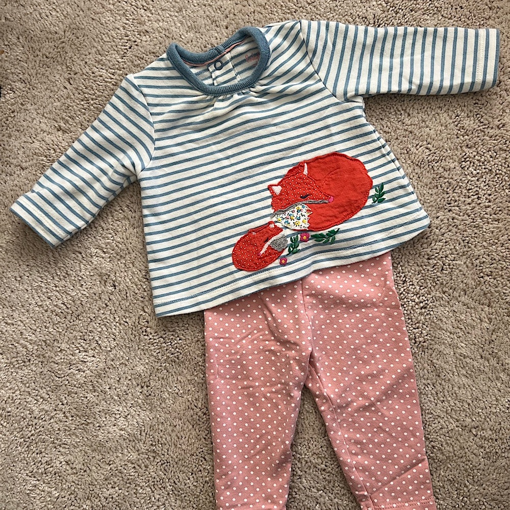 Baby Boden adorable Fall/Winter outfit - Size 0-3 Months - excellent condition